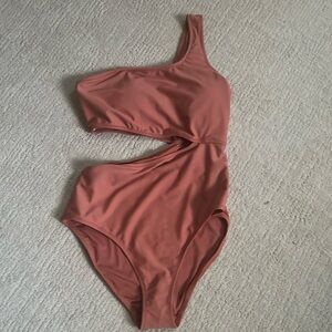 Side Cutout One-Piece Swimsuit